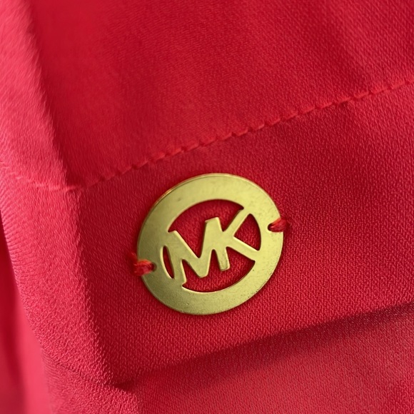 Coral blouse - Picture 3 of 4